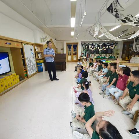 警宝课堂 | 警察叔叔来啦！幼儿园里的"防溺水安全小课堂"