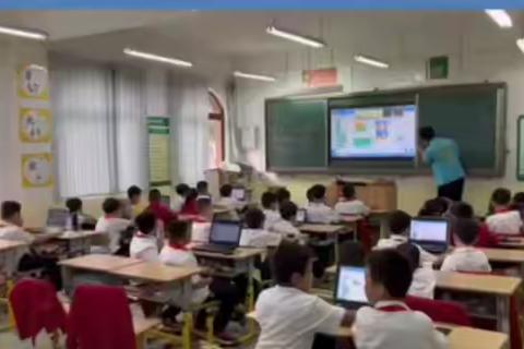 海南枫叶国际学校小学1-3年级编程班