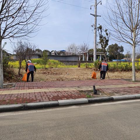 城发兴舞：开展道路环境卫生大清扫