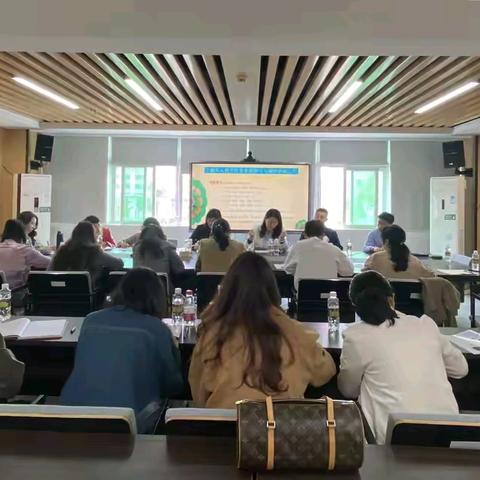 攻坚克难 ——当好椰城教育改革排头兵