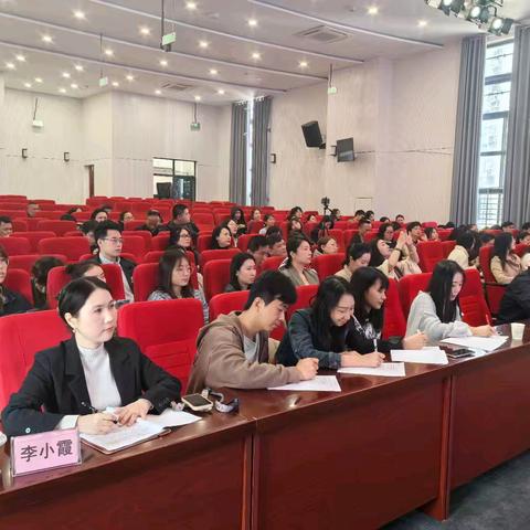 海口市2025年春季义务教育艺术（美术）教材培训活动纪实