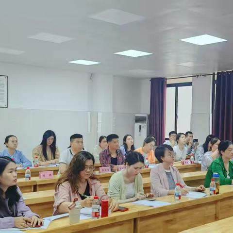 Al赋能，美育智创—初中美术新教材主题单元教学设计与实施研讨活动