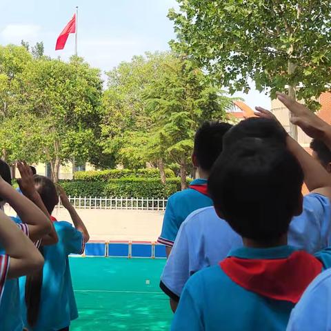 “五育并举润童心     素养展演庆六一” ——大荔县第二实验小学教育集团迪村小学“六一”文艺汇演暨少先队员入队仪式活动纪实