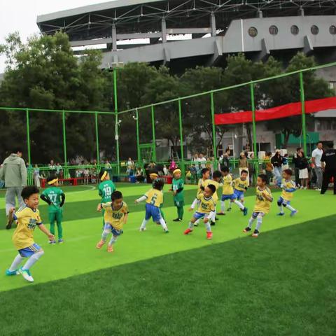 “星耀杯” 首届全国幼儿足球超级公益嘉年华启动仪式暨北京公益嘉年华开幕式圆满举行！