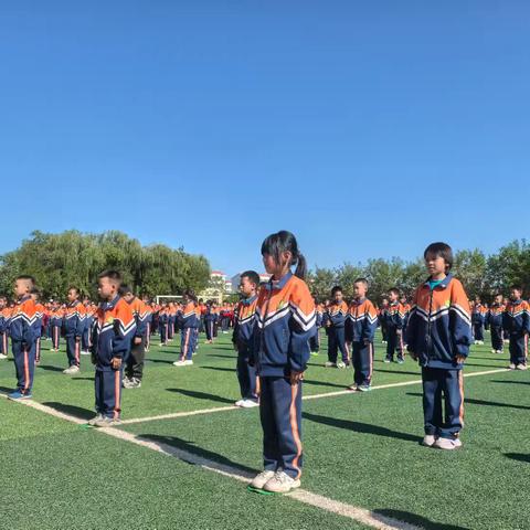 “强国复兴有我，争做新时代好少年”——银川市西夏区兴泾镇中石油希望小学10.13建队日新队员入队仪式