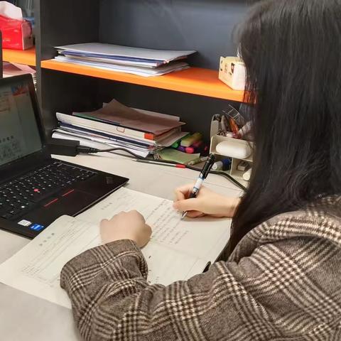 《我的专业成长与修炼之路》专题讲座顺利开讲