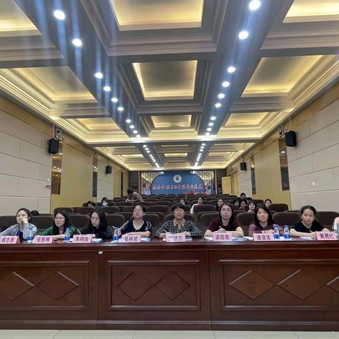 磨砺促花开 赛课绽芳华 ——黄圃镇2025年小学英语教师现场课堂教学比赛顺利举行