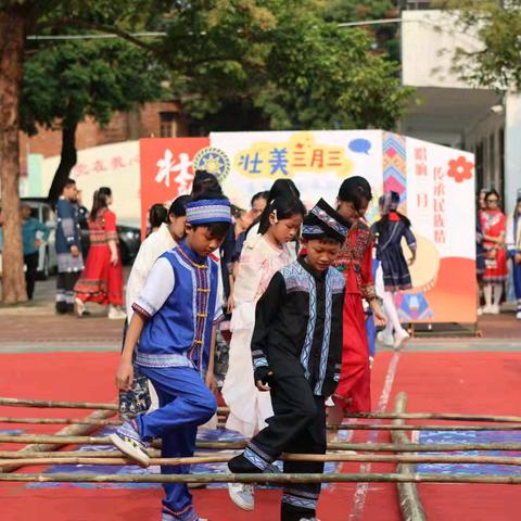 康熙岭镇中心小学“石榴花开三月三，童心共绘同心圆”三月三民族团结教育活动