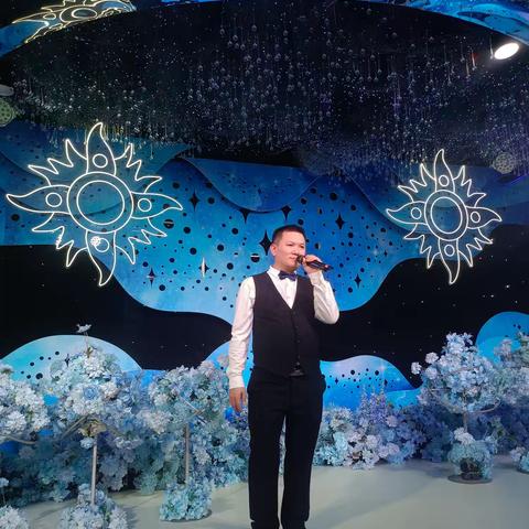 海旋文化传媒演艺婚庆 主持人歌手黄海旋