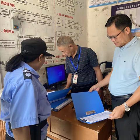 开学督导促提升  奋力谱写新篇章 ——淮土中学迎接2024年秋季中小学开学工作督导简讯