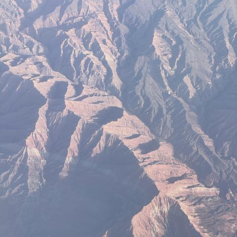 一诗一画（190）- 俯瞰天山