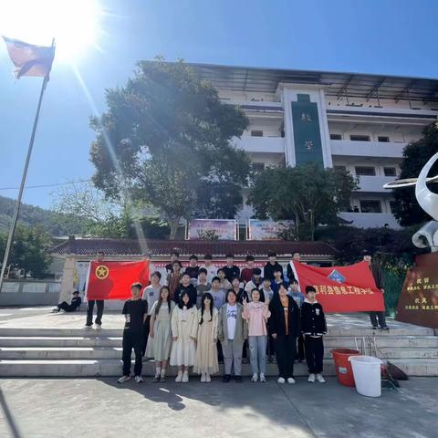 “弘扬雷锋精神，争做美德少年”——海翔科技职业高中3D专业90班雷锋活动