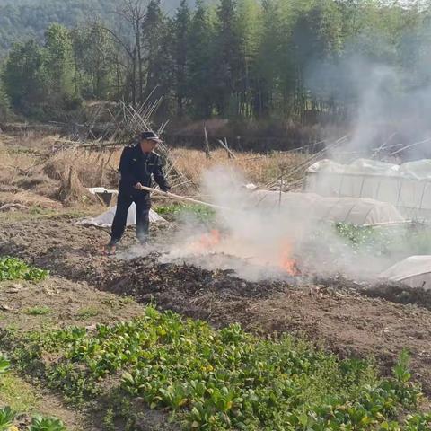 拒绝露天焚烧垃圾，共同守护蓝天白云