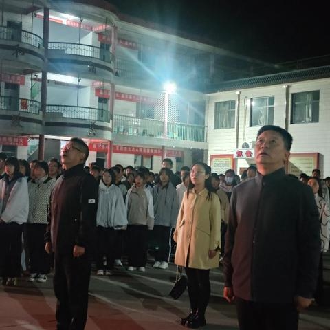 升国旗仪式之七﻿ 爱的重量与青春的选择