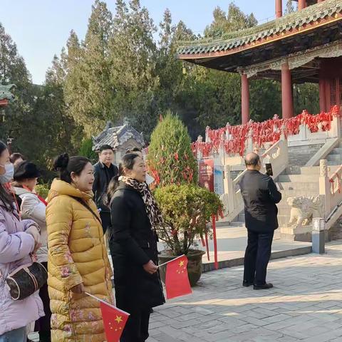 弘扬三国文化，争当家乡“推荐官”--魏都区新时代文明实践中心联合春秋社区开展三国文化宣传志愿活动