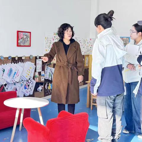 【感党恩 听党话 跟党走】——市关工委“五老”宣讲团走进    集宁区第十三幼儿园