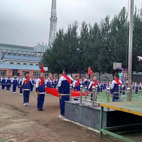 说普通话、写规范字、做文明人-----第六小学宣传普通话活动