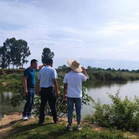 八所镇农服中心开展罗带河第一期巡查工作