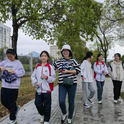 春日“趣”团建，不负好“食”光 ——井冈山中学七2班 班级团建活动