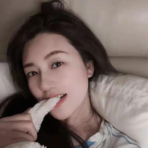 揭秘！女生接吻时那些藏着爱意的小动作，你读懂了吗？