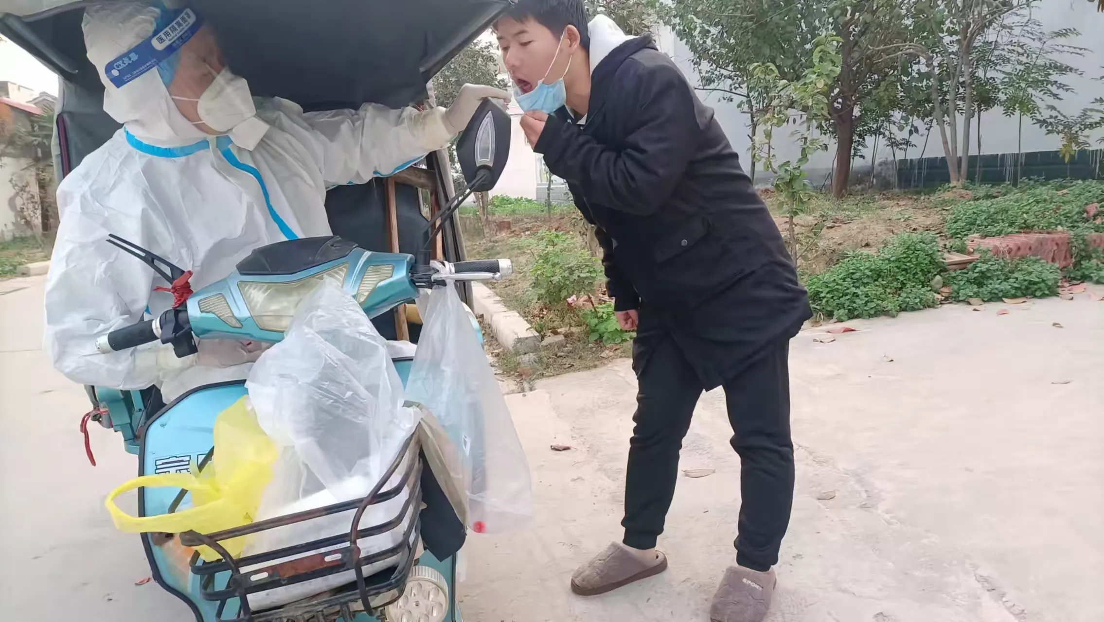 简篇-《裴庄村2022抗疫纪实》
