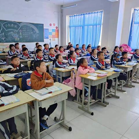 记录点滴 见证成长--三年级四班学生在校生活