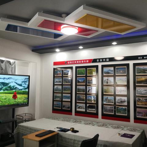 春天的脚步在初秋定格  影友的辉煌在基地绽放