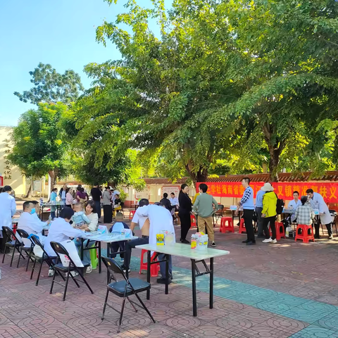 志愿暖人心，义诊传温情 ‍——七叉镇重合村委会志愿日服务纪实