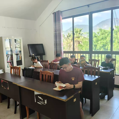 书香正浓，成长最美 ——重合村委会儿童书屋阅读活动侧记