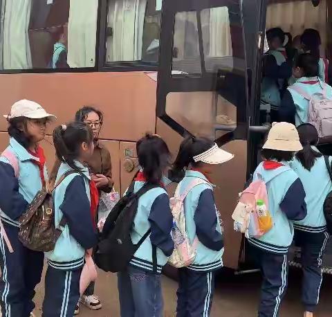 研有所见，学有所获 ——秋季研学活动记录