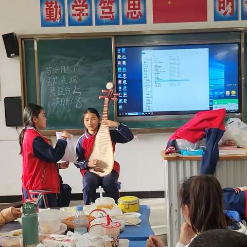 饺香氤氲暖校园 合爱力行传薪火——库尔勒市第十八中学以冬至活动厚植家国情怀