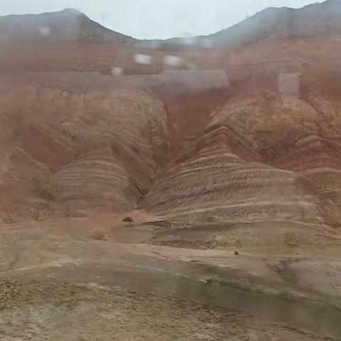 雨中游张掖七彩丹霞