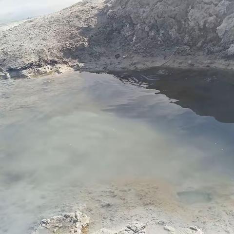 游翡翠湖