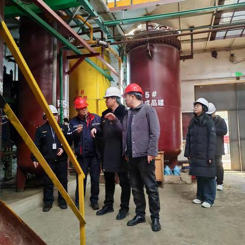 主管带队查隐患   一特一品严监管