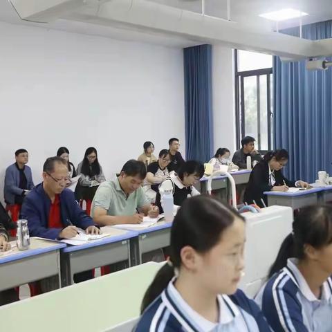 物启万象，理韵至美———上海师范大学附属琼海中学第一届青蓝工程教师汇报课活动（物理组）