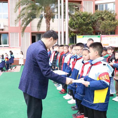 一分耕耘，一分收获——明镜小学2023年春季“学习之星”表彰大会