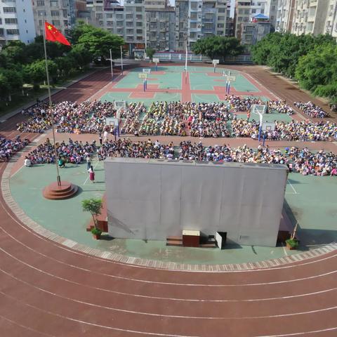 人人讲安全 个个会应急——记来宾市河西小学2024年春季学期地震应急疏散演练