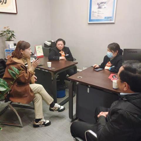 周末坚守岗位，全力冲刺KPI指标