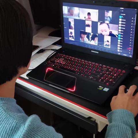 “疫”起上网课，网课也精彩