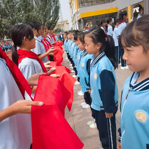 红领巾 爱祖国  争做新时代好队员好队员——新城区爱民街小学2024年少先队分批入队仪式