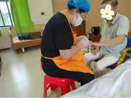 “安宁助浴，护老入家”项目老人居家专业助浴