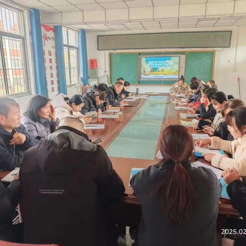 潜心聚教研 合力撰新篇——店子镇中心小学组织开展语文组教研活动