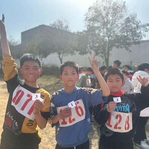 运动点燃激情 汗水挥洒青春——新郑市郭店镇张辛庄完全小学春季运动会