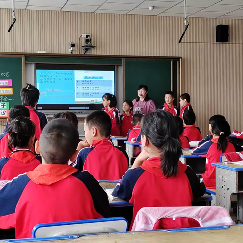 口语传情，妙笔生花 ——阿克苏市“花向阳”小语工作室送教下乡暨研修活动