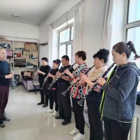 【新开河镇新时代文明实践所】“夕阳红”老年乐队——唱响美丽乡镇主旋律，传递乡风文明正能量