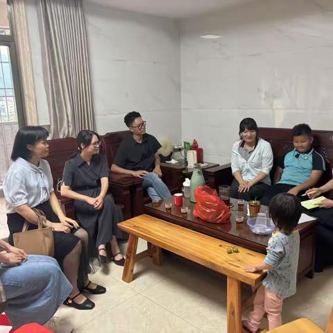 云城区臻汇园小学 2025年  “千师访万家 共育促成长”活动简报