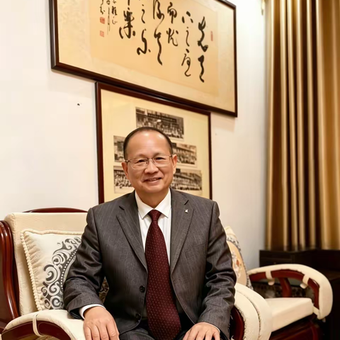 廿载离岗分忧送喜 每天心语悦己怡人