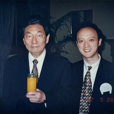 记忆中的朱镕基总理