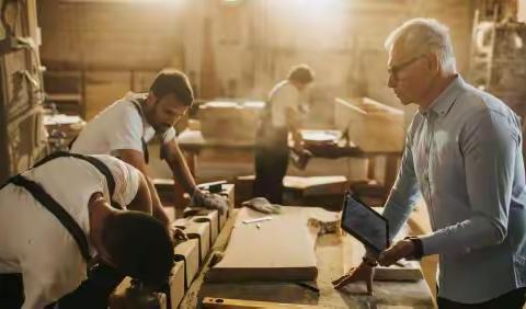 鼎盛团队 跨界智囊：如何以工匠精神洞察未来科技赛道？