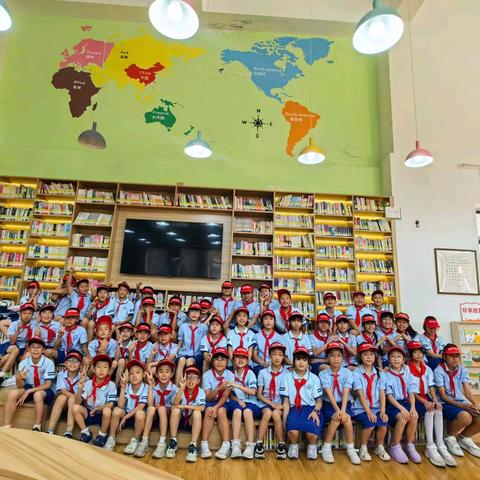 “争做新时代好少年” 记四(7)班小红帽志愿服务周